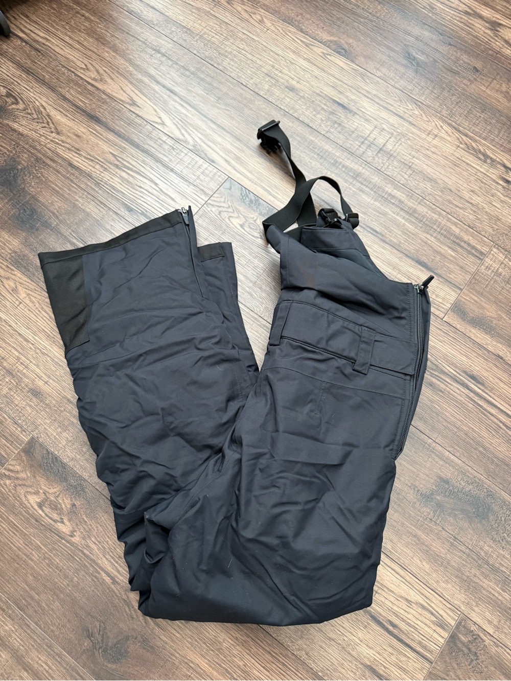 LL Bean Black Insulated Ski Jogger Bib Pants